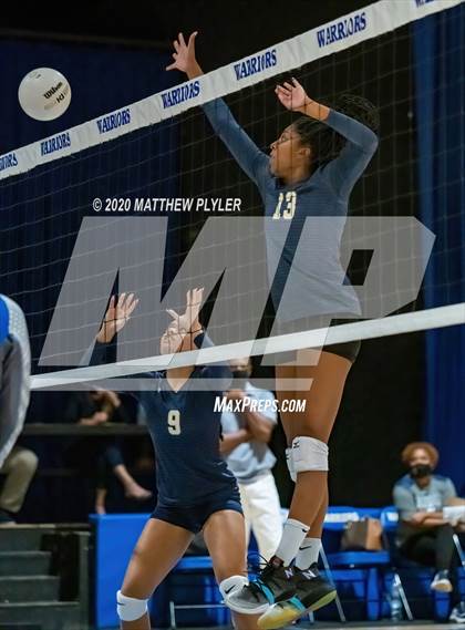 Thumbnail 1 in St. David's vs Fayetteville Christian (NCISAA 2A State First Round) photogallery.