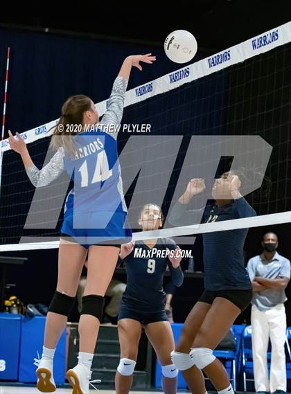 Thumbnail 2 in St. David's vs Fayetteville Christian (NCISAA 2A State First Round) photogallery.