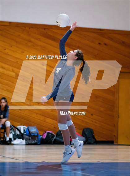 Thumbnail 2 in St. David's vs Fayetteville Christian (NCISAA 2A State First Round) photogallery.