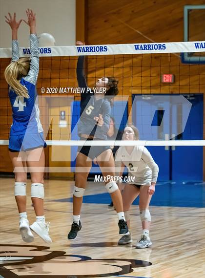 Thumbnail 3 in St. David's vs Fayetteville Christian (NCISAA 2A State First Round) photogallery.