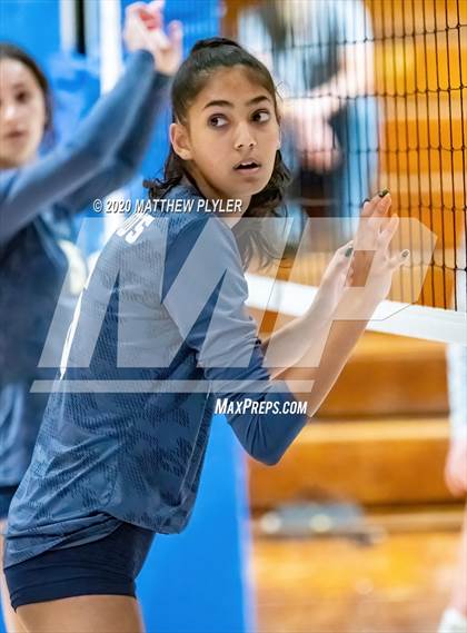 Thumbnail 1 in St. David's vs Fayetteville Christian (NCISAA 2A State First Round) photogallery.