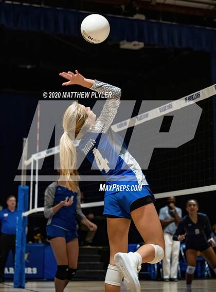 Thumbnail 1 in St. David's vs Fayetteville Christian (NCISAA 2A State First Round) photogallery.