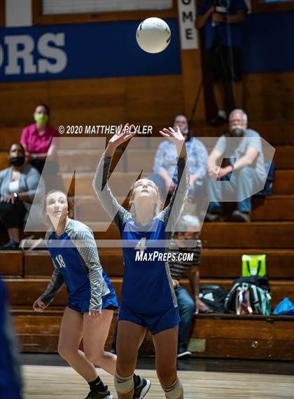 Thumbnail 1 in St. David's vs Fayetteville Christian (NCISAA 2A State First Round) photogallery.