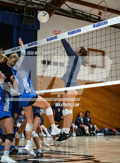 Thumbnail 2 in St. David's vs Fayetteville Christian (NCISAA 2A State First Round) photogallery.