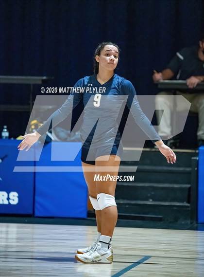 Thumbnail 1 in St. David's vs Fayetteville Christian (NCISAA 2A State First Round) photogallery.