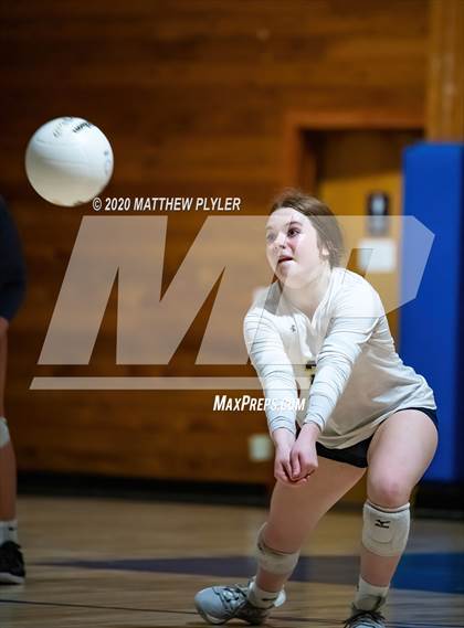 Thumbnail 1 in St. David's vs Fayetteville Christian (NCISAA 2A State First Round) photogallery.