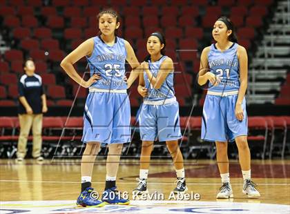 Thumbnail 3 in Window Rock vs South Mountain (AIA Div III Semifinal) photogallery.