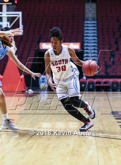 Thumbnail 3 in Window Rock vs South Mountain (AIA Div III Semifinal) photogallery.