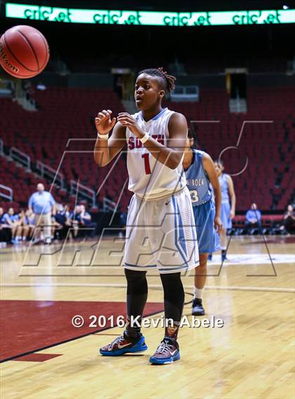 Thumbnail 2 in Window Rock vs South Mountain (AIA Div III Semifinal) photogallery.