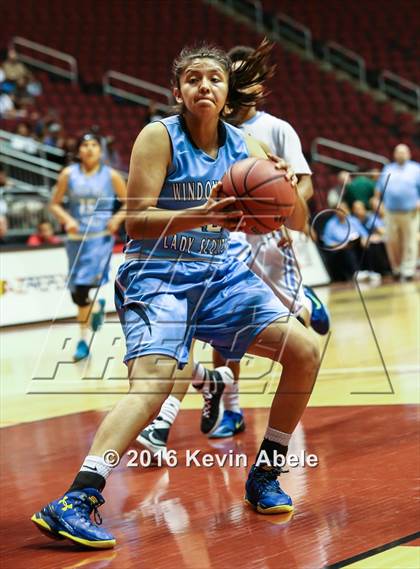 Thumbnail 2 in Window Rock vs South Mountain (AIA Div III Semifinal) photogallery.
