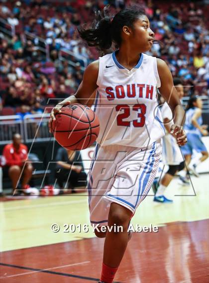 Thumbnail 2 in Window Rock vs South Mountain (AIA Div III Semifinal) photogallery.