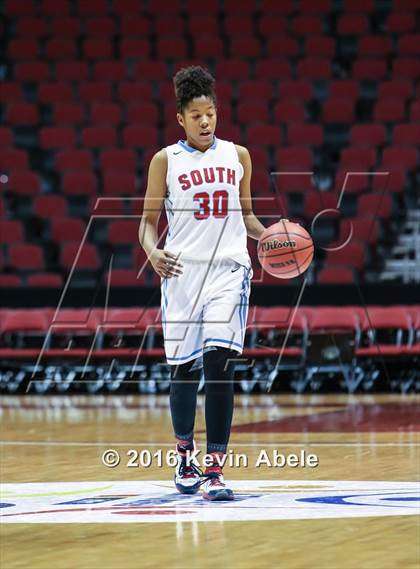 Thumbnail 1 in Window Rock vs South Mountain (AIA Div III Semifinal) photogallery.