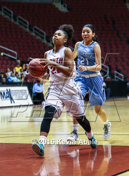 Thumbnail 1 in Window Rock vs South Mountain (AIA Div III Semifinal) photogallery.