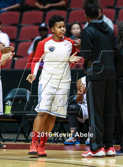 Thumbnail 3 in Window Rock vs South Mountain (AIA Div III Semifinal) photogallery.