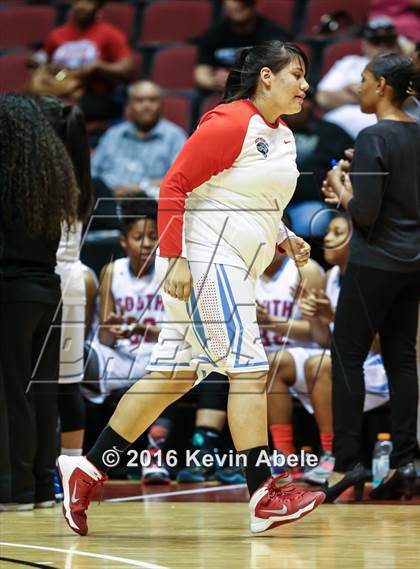 Thumbnail 3 in Window Rock vs South Mountain (AIA Div III Semifinal) photogallery.