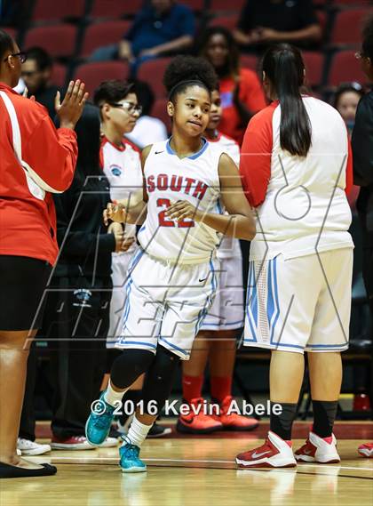 Thumbnail 1 in Window Rock vs South Mountain (AIA Div III Semifinal) photogallery.