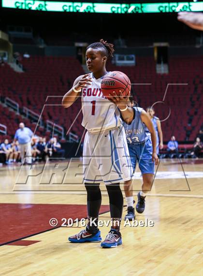 Thumbnail 3 in Window Rock vs South Mountain (AIA Div III Semifinal) photogallery.