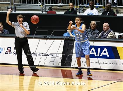Thumbnail 3 in Window Rock vs South Mountain (AIA Div III Semifinal) photogallery.