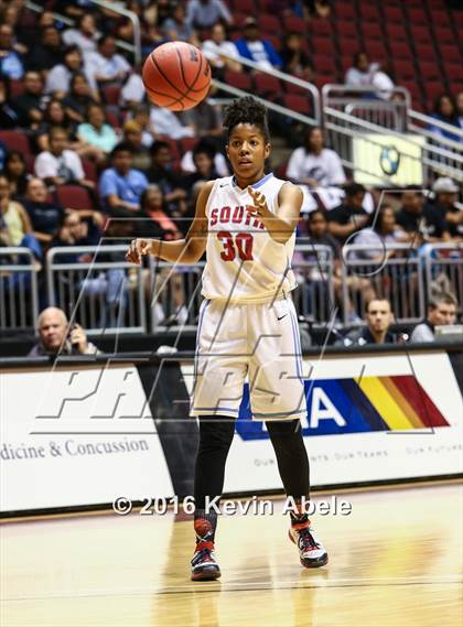 Thumbnail 3 in Window Rock vs South Mountain (AIA Div III Semifinal) photogallery.