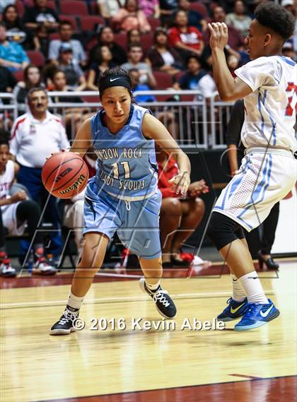 Thumbnail 2 in Window Rock vs South Mountain (AIA Div III Semifinal) photogallery.