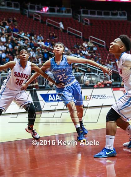 Thumbnail 3 in Window Rock vs South Mountain (AIA Div III Semifinal) photogallery.