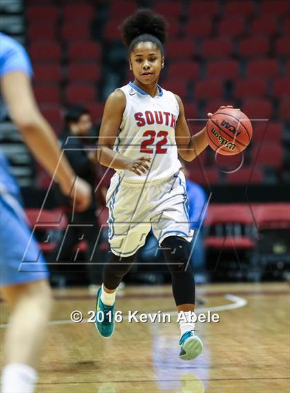 Thumbnail 2 in Window Rock vs South Mountain (AIA Div III Semifinal) photogallery.