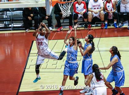 Thumbnail 3 in Window Rock vs South Mountain (AIA Div III Semifinal) photogallery.