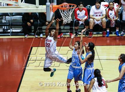 Thumbnail 2 in Window Rock vs South Mountain (AIA Div III Semifinal) photogallery.