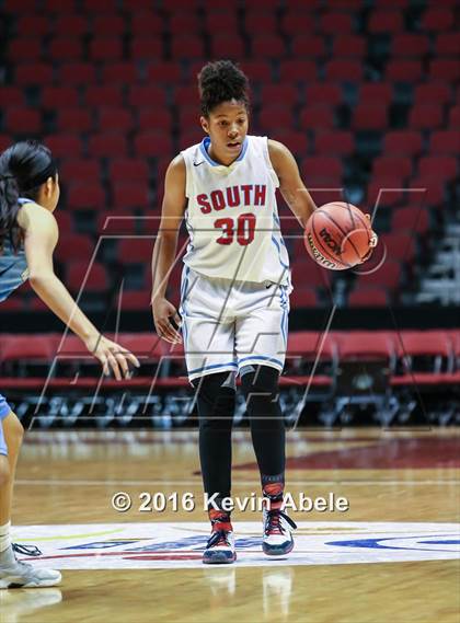 Thumbnail 1 in Window Rock vs South Mountain (AIA Div III Semifinal) photogallery.