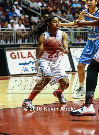 Thumbnail 1 in Window Rock vs South Mountain (AIA Div III Semifinal) photogallery.