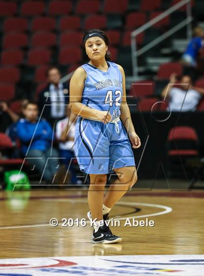 Thumbnail 2 in Window Rock vs South Mountain (AIA Div III Semifinal) photogallery.