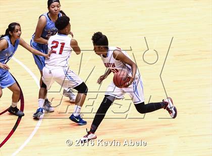Thumbnail 3 in Window Rock vs South Mountain (AIA Div III Semifinal) photogallery.