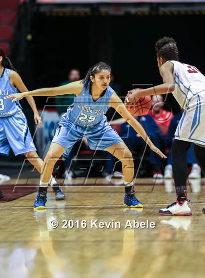 Thumbnail 3 in Window Rock vs South Mountain (AIA Div III Semifinal) photogallery.