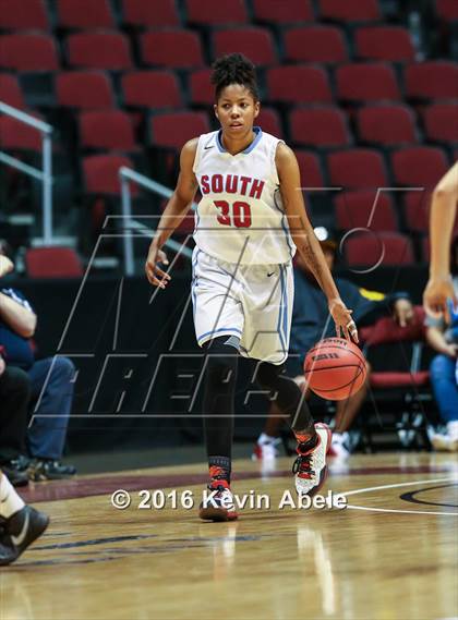 Thumbnail 1 in Window Rock vs South Mountain (AIA Div III Semifinal) photogallery.