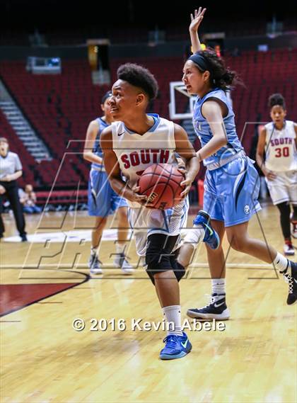 Thumbnail 2 in Window Rock vs South Mountain (AIA Div III Semifinal) photogallery.