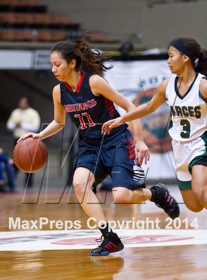 Thumbnail 1 in Garces vs. Tulare Western (CIF CS D2 Final) photogallery.