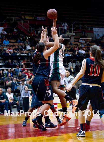 Thumbnail 1 in Garces vs. Tulare Western (CIF CS D2 Final) photogallery.