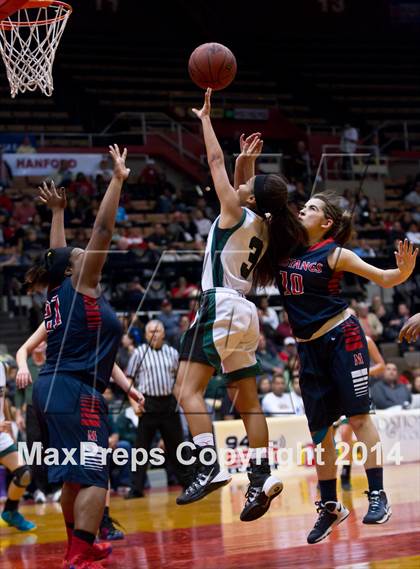 Thumbnail 1 in Garces vs. Tulare Western (CIF CS D2 Final) photogallery.