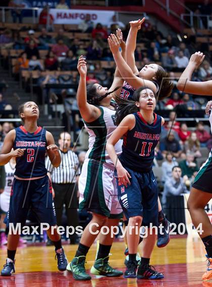 Thumbnail 2 in Garces vs. Tulare Western (CIF CS D2 Final) photogallery.