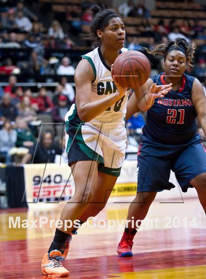 Thumbnail 1 in Garces vs. Tulare Western (CIF CS D2 Final) photogallery.