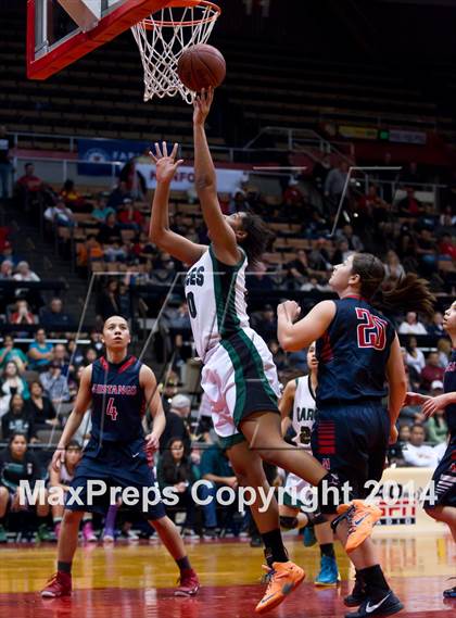 Thumbnail 2 in Garces vs. Tulare Western (CIF CS D2 Final) photogallery.