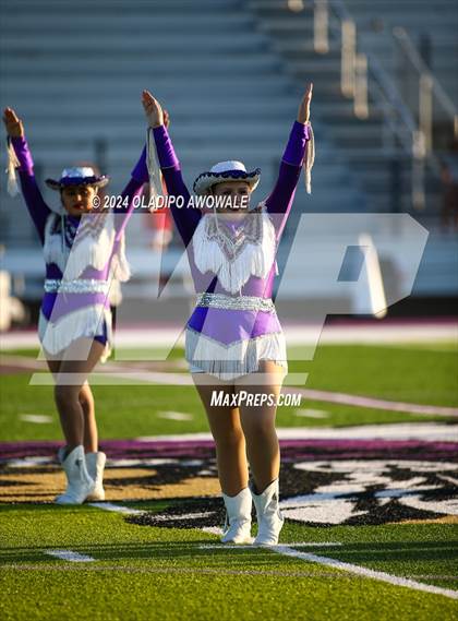 Thumbnail 1 in Ponder @ Bonham photogallery.