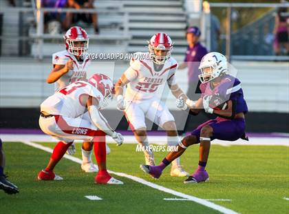 Thumbnail 2 in Ponder @ Bonham photogallery.