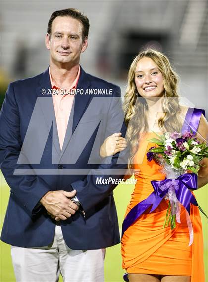 Thumbnail 3 in Ponder @ Bonham photogallery.
