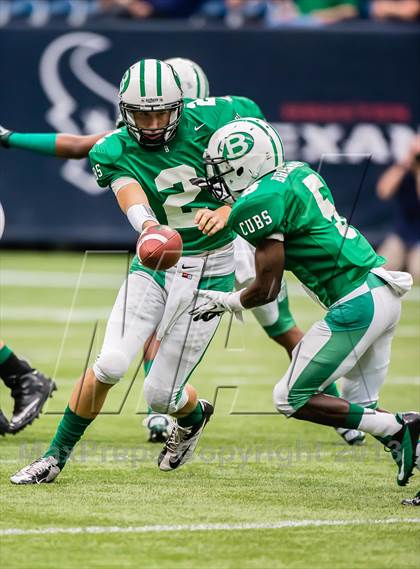 Thumbnail 3 in Brenham vs. Calhoun (UIL 4A D2 Semifinal) photogallery.