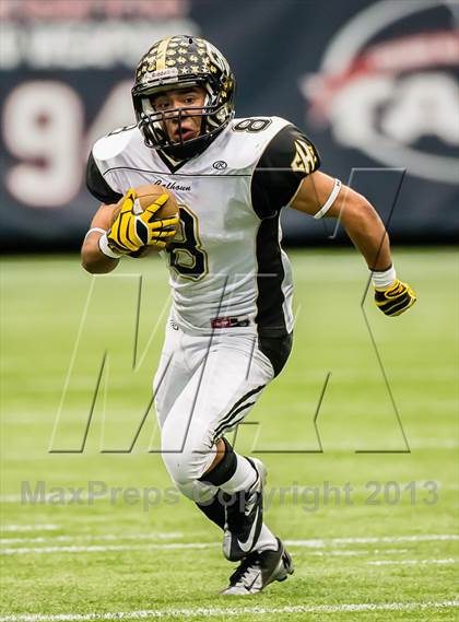Thumbnail 3 in Brenham vs. Calhoun (UIL 4A D2 Semifinal) photogallery.