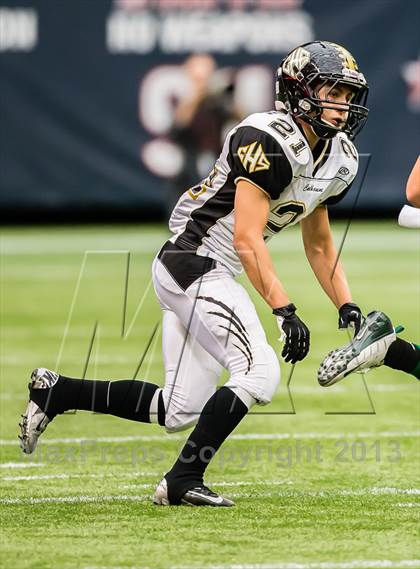Thumbnail 2 in Brenham vs. Calhoun (UIL 4A D2 Semifinal) photogallery.
