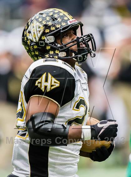 Thumbnail 3 in Brenham vs. Calhoun (UIL 4A D2 Semifinal) photogallery.