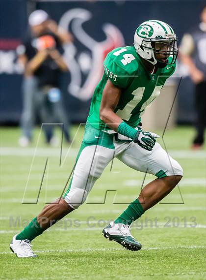 Thumbnail 3 in Brenham vs. Calhoun (UIL 4A D2 Semifinal) photogallery.