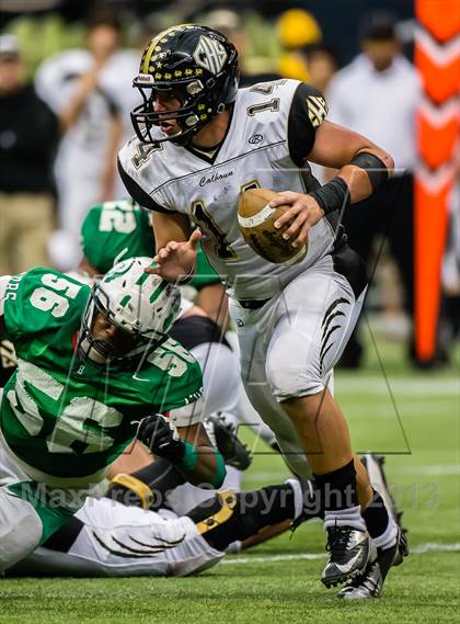 Thumbnail 3 in Brenham vs. Calhoun (UIL 4A D2 Semifinal) photogallery.